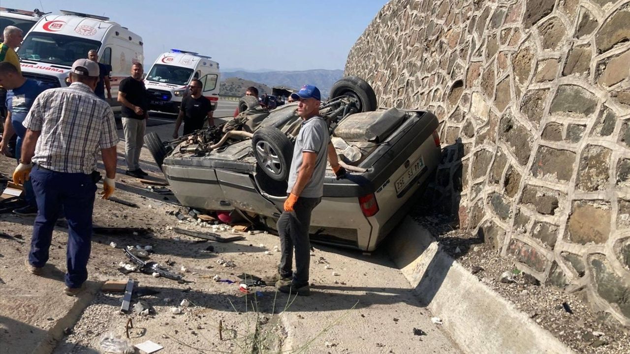 Tunceli'de Trafik Kazası: 7 Yaralı