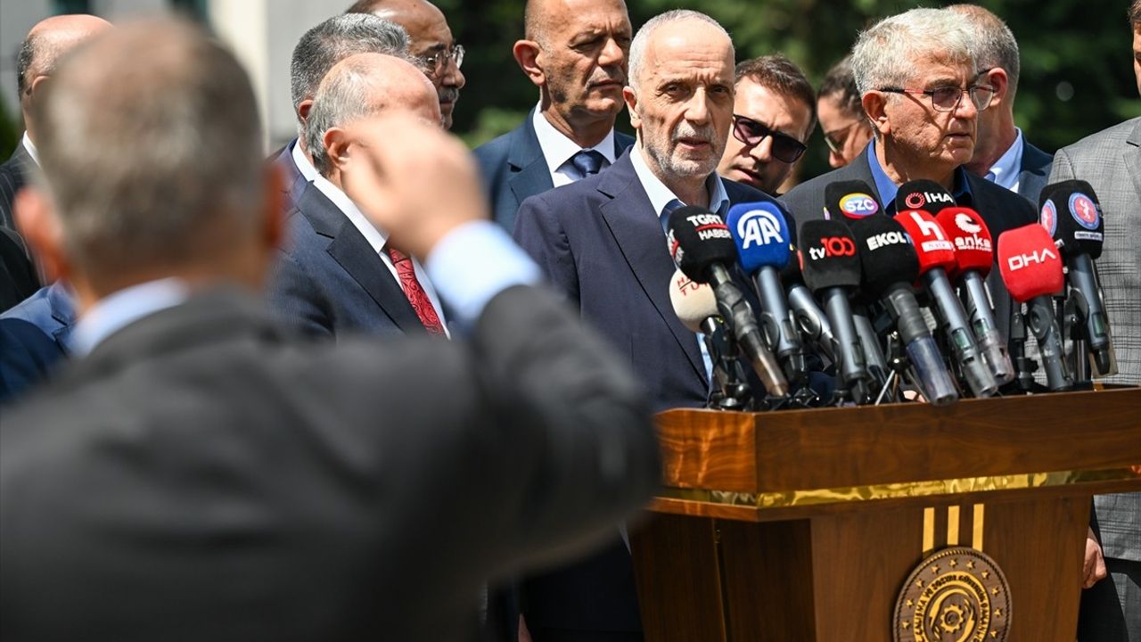 TÜRK-İŞ Genel Başkanı Atalay'dan Kamu İşçilerinin Zam Talepleri