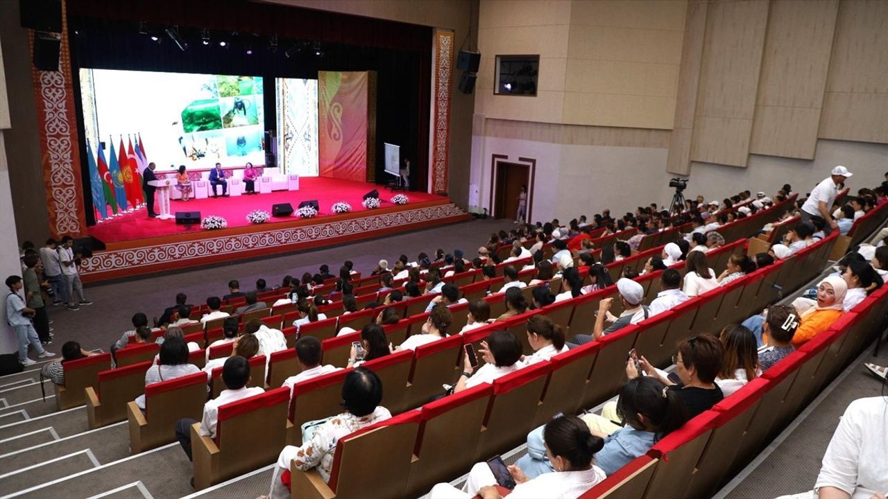 Türk Mimarları Kazakistan'da Sempozyumda Buluştu