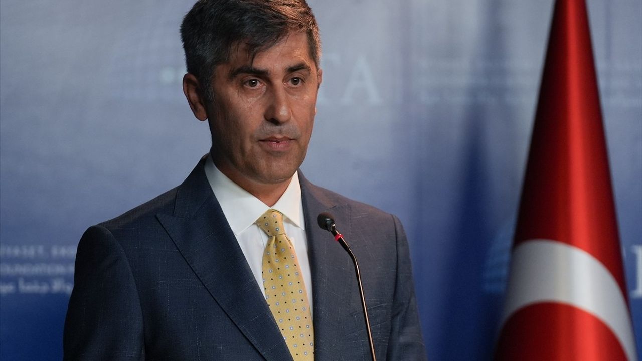 Türkiye ve Çin İlişkileri: Yeni Ufuklar Paneli