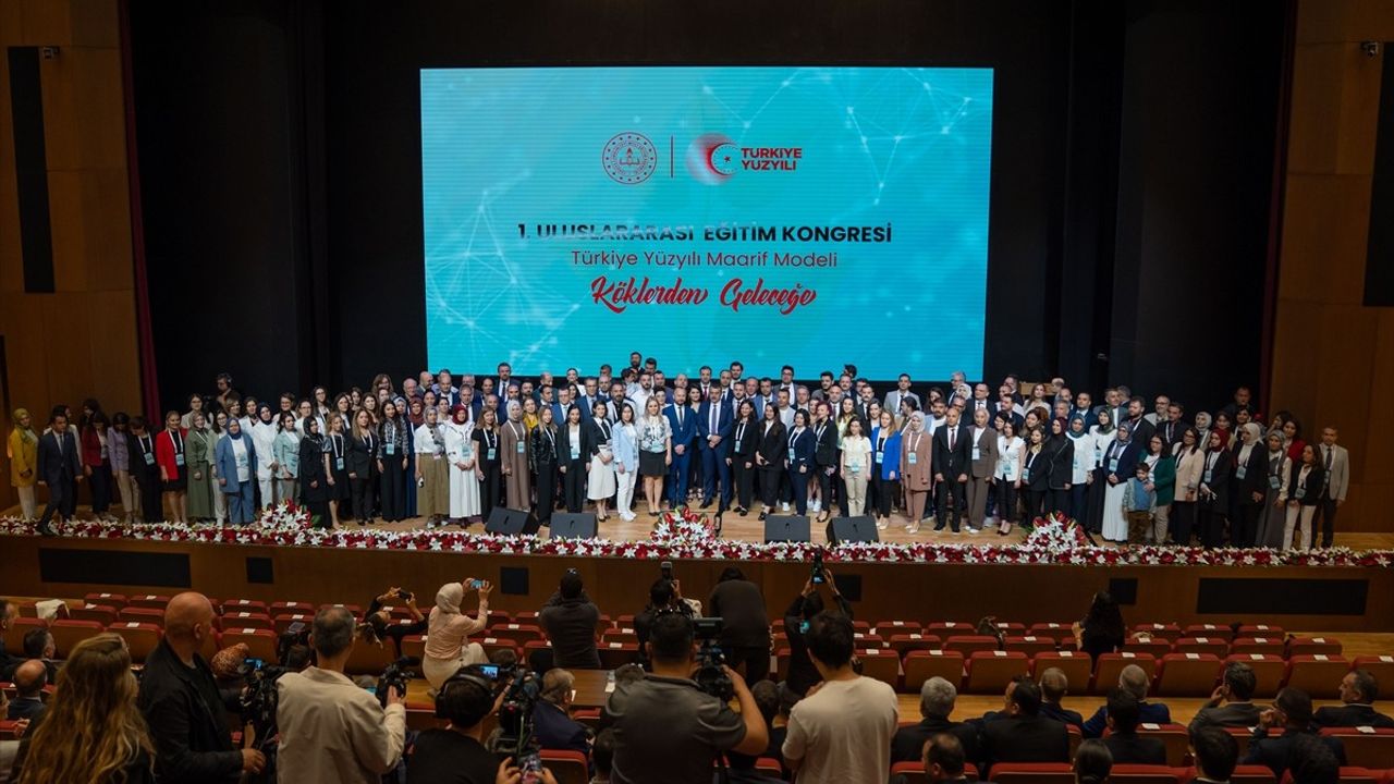 Türkiye Yüzyılı Maarif Modeli Üzerine Uluslararası Eğitim Kongresi