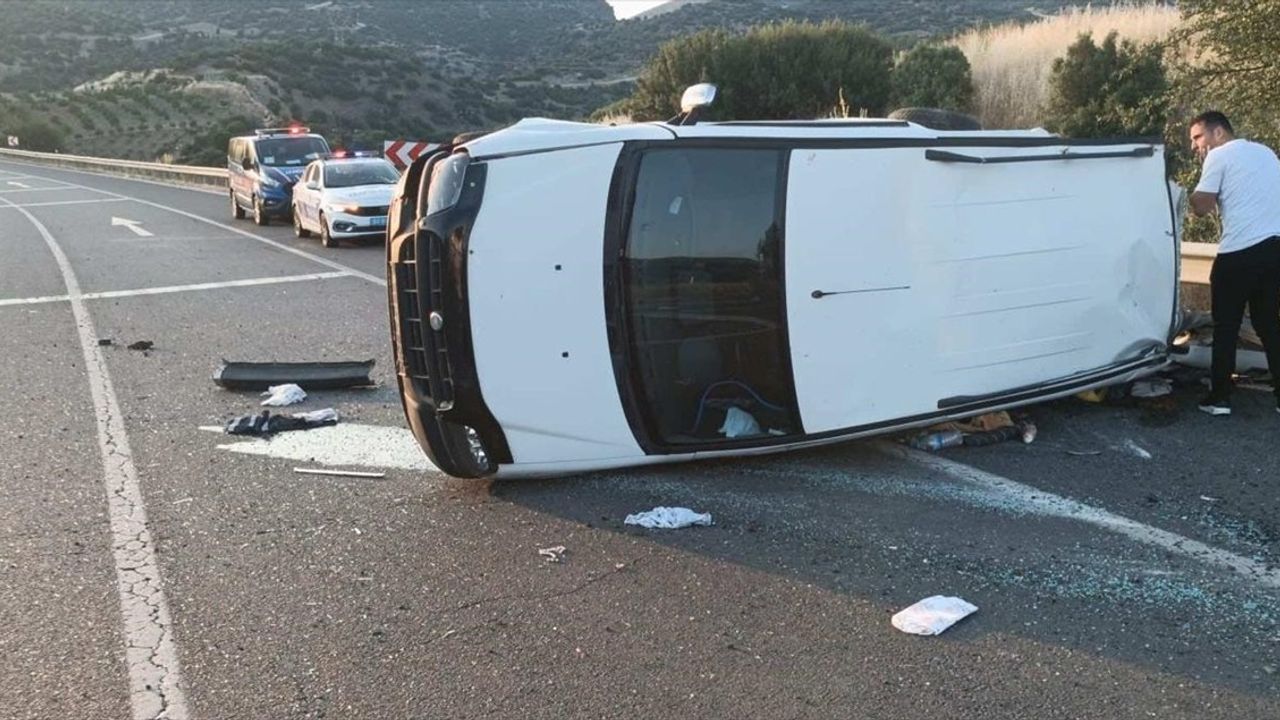 Uşak'taki Trafik Kazasında 1 Kişi Hayatını Kaybetti, 4 Yaralı