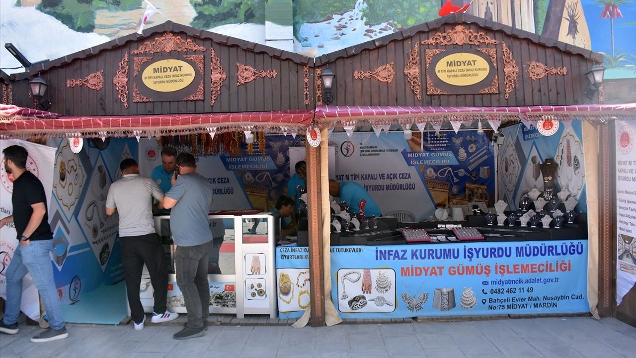 Van'da İşyurtları Ürün ve El Sanatları Fuarı