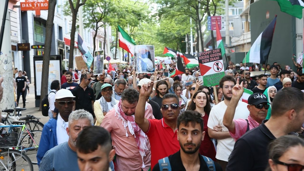 Viyana'da Filistin'e Destek Gösterisi