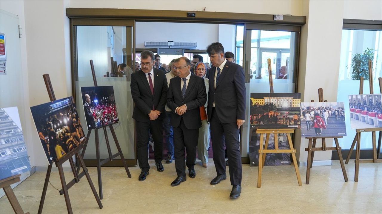 15 Temmuz'un Anısına Fotoğraf Sergisi