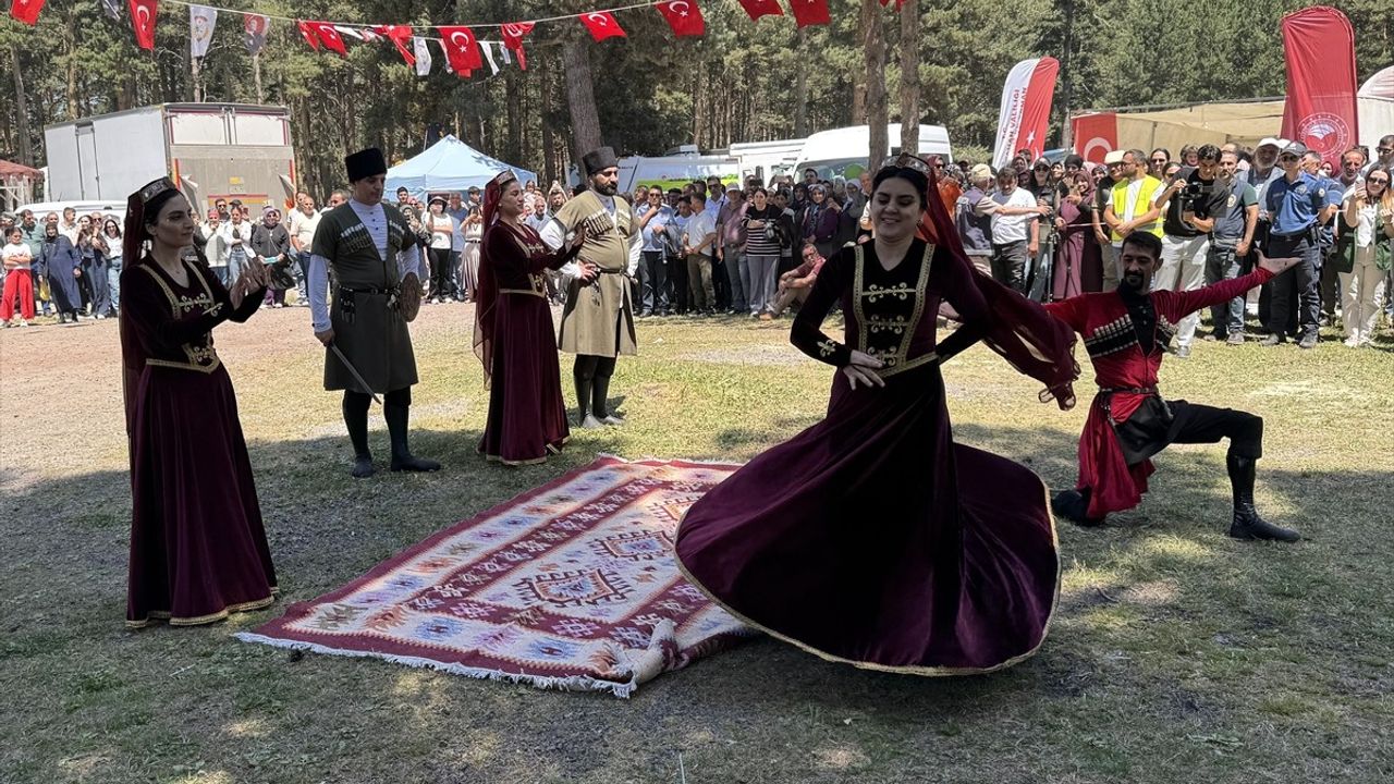 5. Hanaklı Aşık Mazlumi Anma Şenlikleri Ardahan'da Gerçekleşti