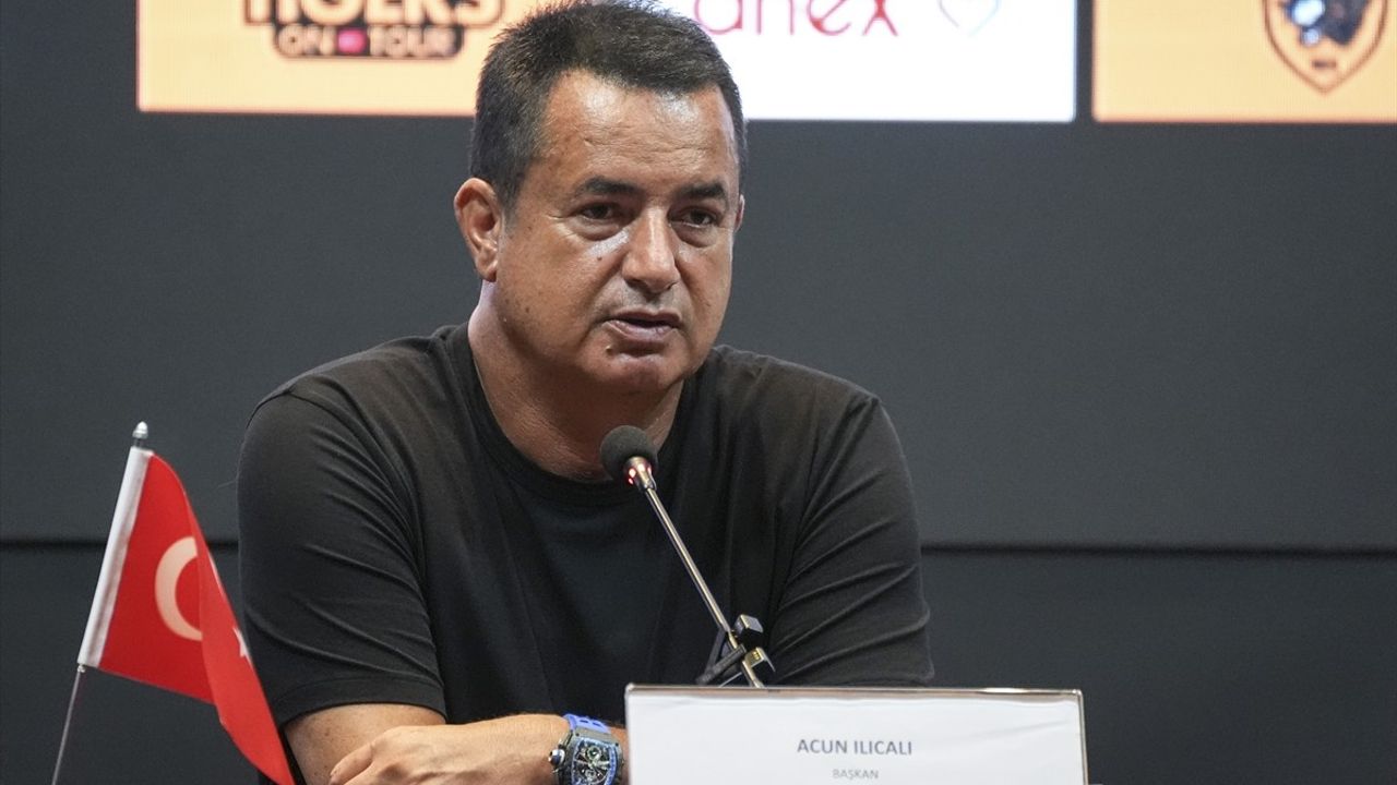 Acun Ilıcalı, Hull City'nin Geleceğine Odaklandı