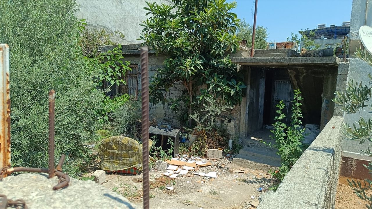 Adana'da Oğul Cinayeti: Anne Hayatını Kaybetti
