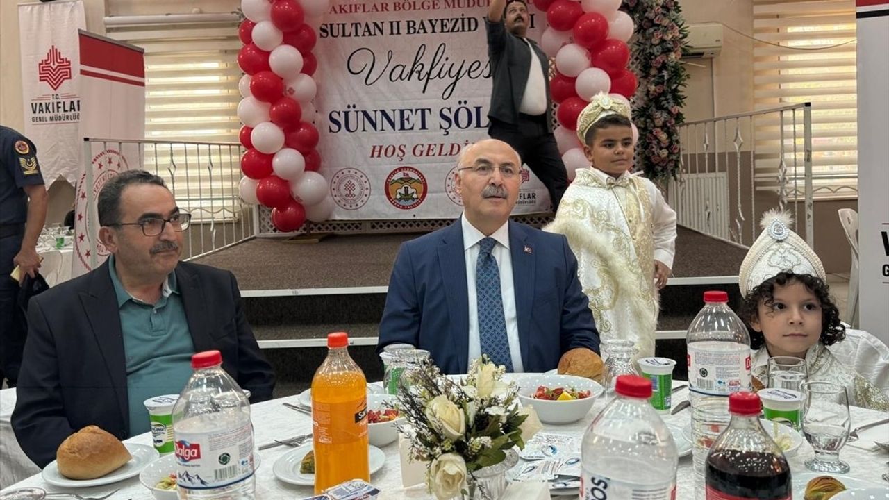Adana'da Sünnet Şöleni Coşkuyla Gerçekleşti