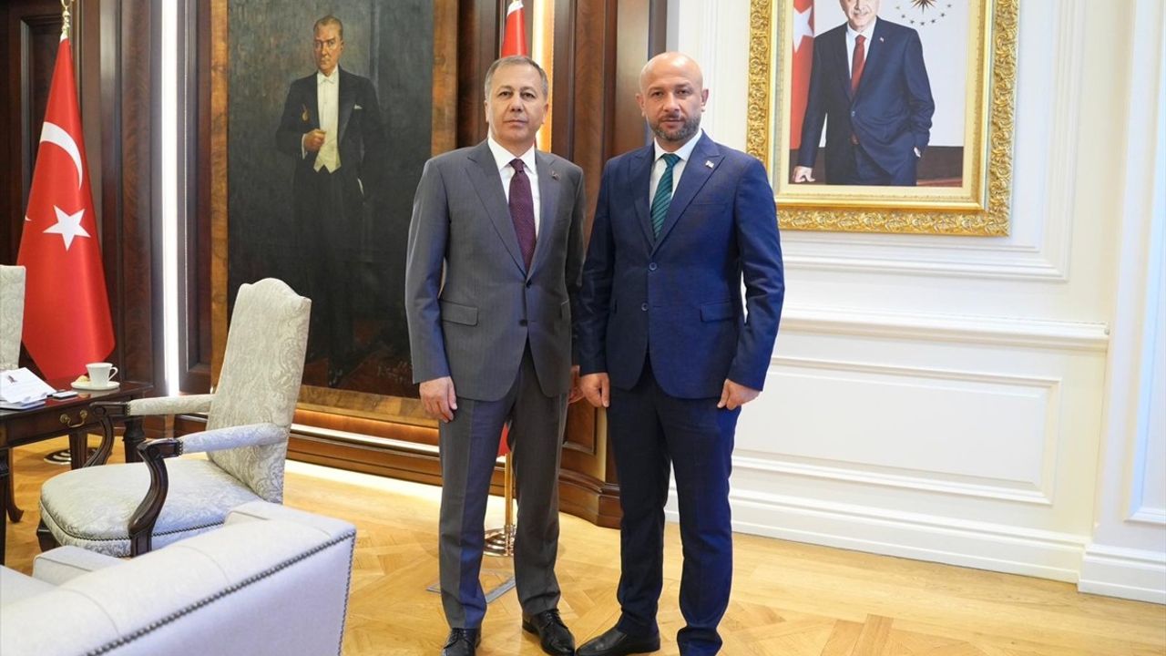 Afet Yönetiminde İşbirliği: Bakan Yerlikaya, Suriye Heyetini Ağırladı