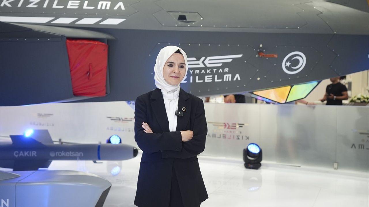 Aile ve Sosyal Hizmetler Bakanı Göktaş, IDEF 2025 Fuarını Ziyaret Etti
