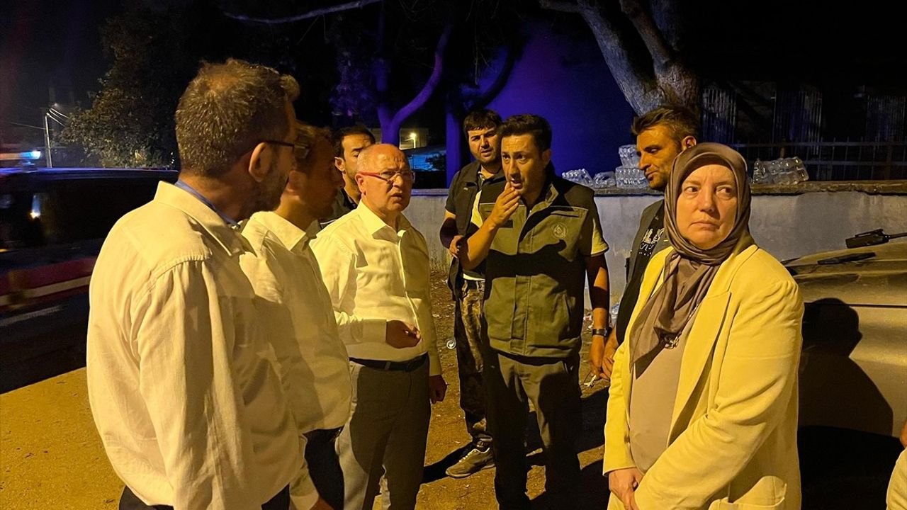 AK Parti Heyetinden Yangın Bölgesine İnceleme Ziyareti