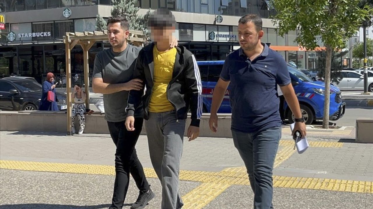 Aksaray'da Bıçaklı Kavga: 14 Yaşındaki Şüpheli Tutuklandı