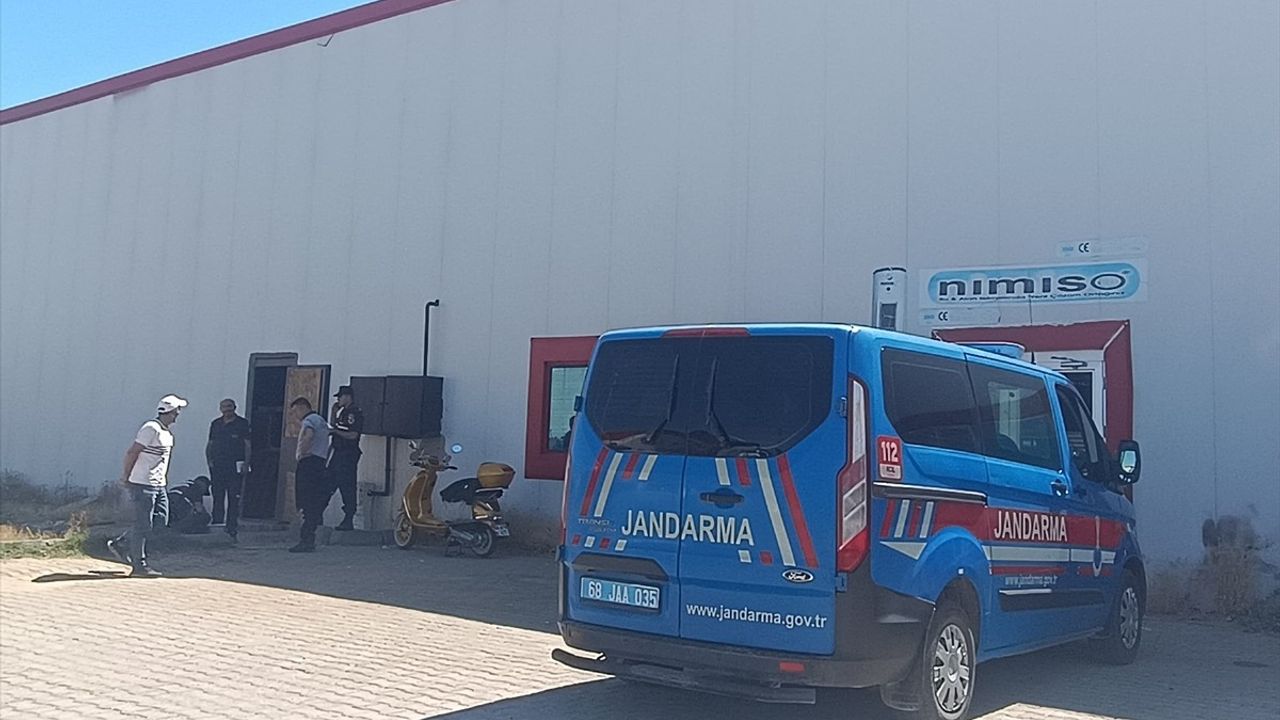 Aksaray'daki Fabrika Patlamasında Can Kaybı