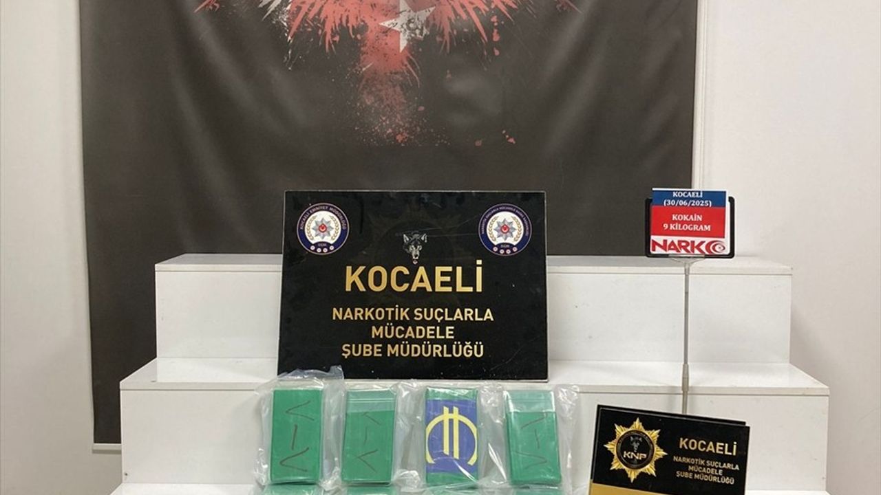 Anadolu Otoyolu'nda 9 Kilogram Kokain Ele Geçirildi