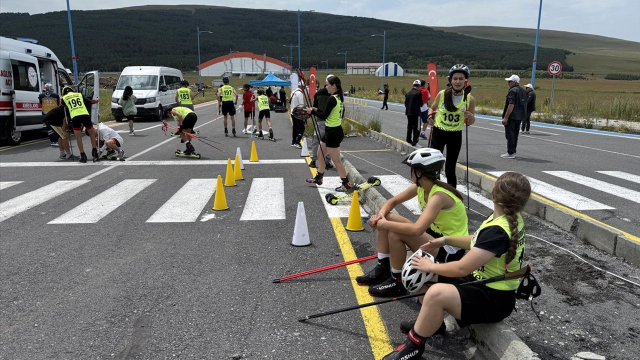 Anadolu Yıldızlar Ligi Tekerlekli Kayak Türkiye Şampiyonası Sonuçland