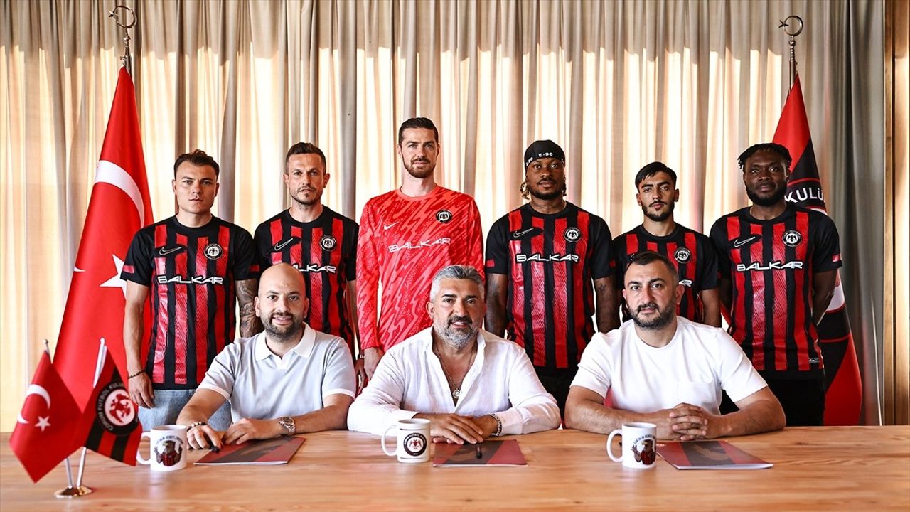 Arca Çorum FK, 6 Yeni Futbolcu ile Sözleşme İmzaladı