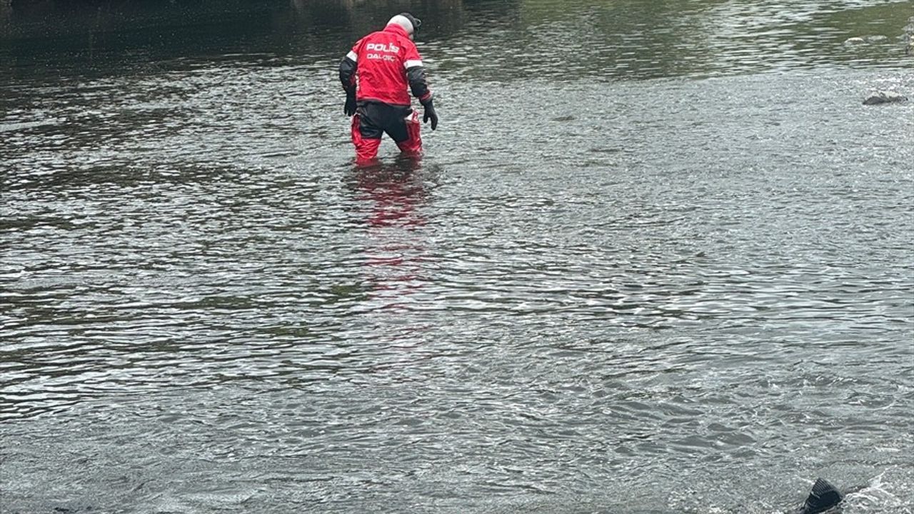 Ardahan'da Kayıp Kadın Davasında 9 Şüpheli Adliyeye Sevk Edildi