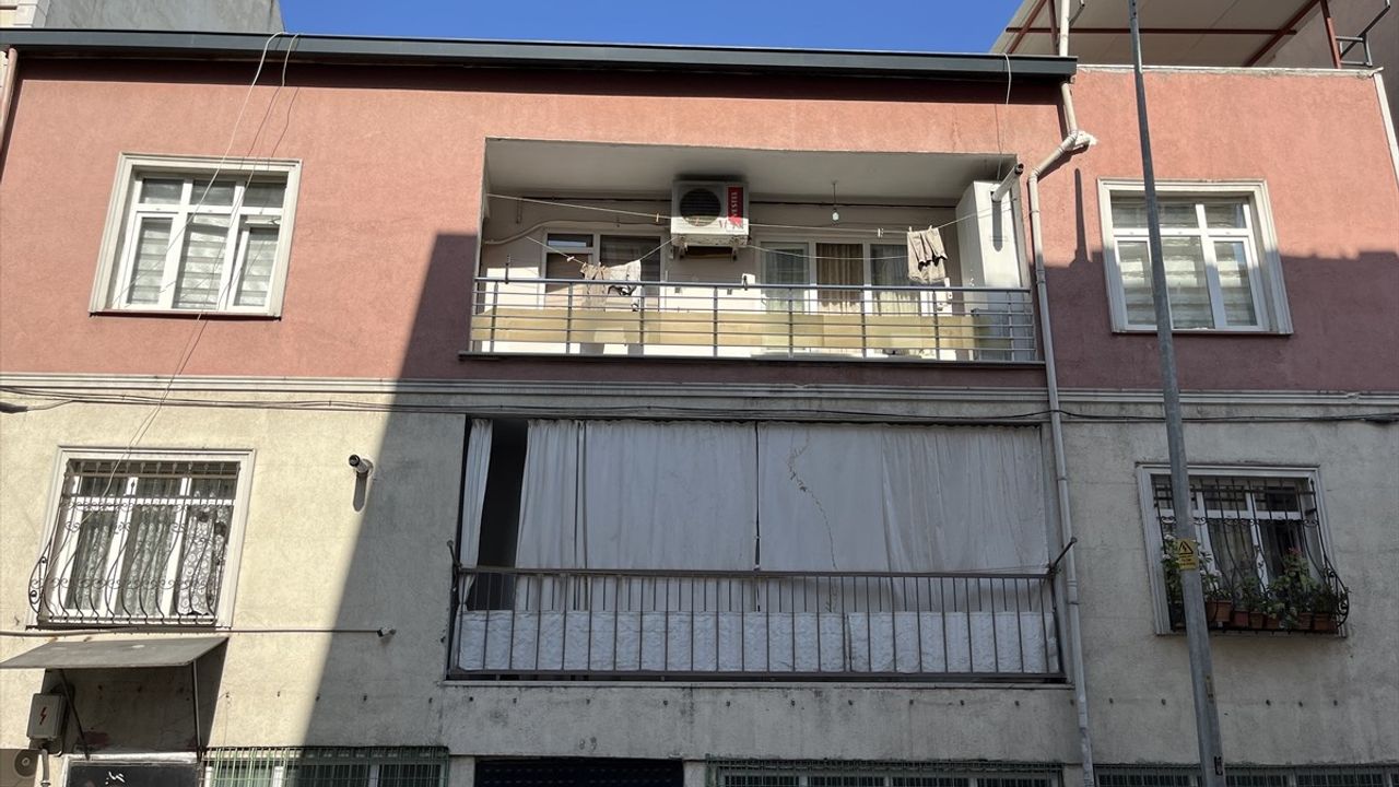 Bağcılar'da Şüpheli Ölüm: Misafir Olarak Kaldığı Evde Bulundu