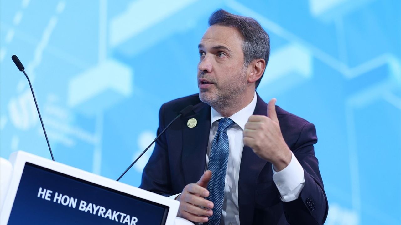 Bakan Bayraktar: Suriye'ye Gaz Tedarikine Yaklaşıyoruz