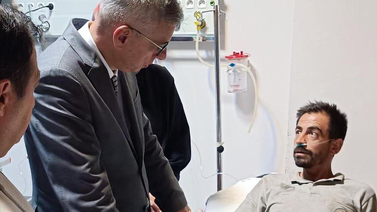 Bakan Memişoğlu, Yangın Kurbanlarını Ziyaret Etti