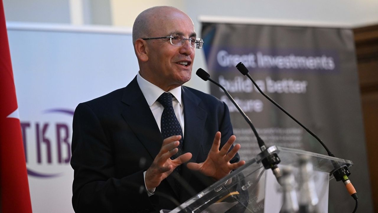 Bakan Şimşek, İslami Finans Zirvesi'nde Türkiye Ekonomisini Anlattı