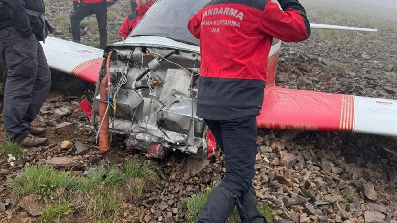 Bakan Yerlikaya'dan Uçak Kazası ile İlgili Açıklama