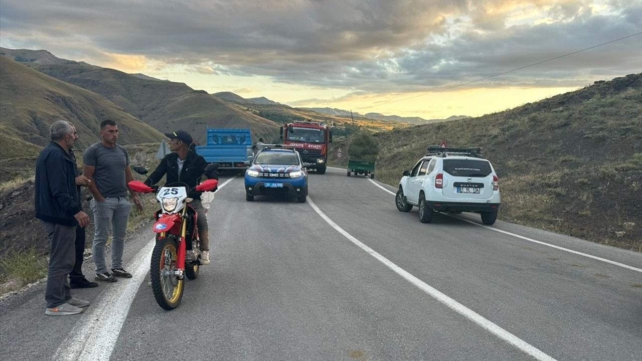 Bayburt-Erzurum Sınırında Hava Aracı Düşüşü İhbarı After Arama Kurtarma Faaliyeti Başlatıldı