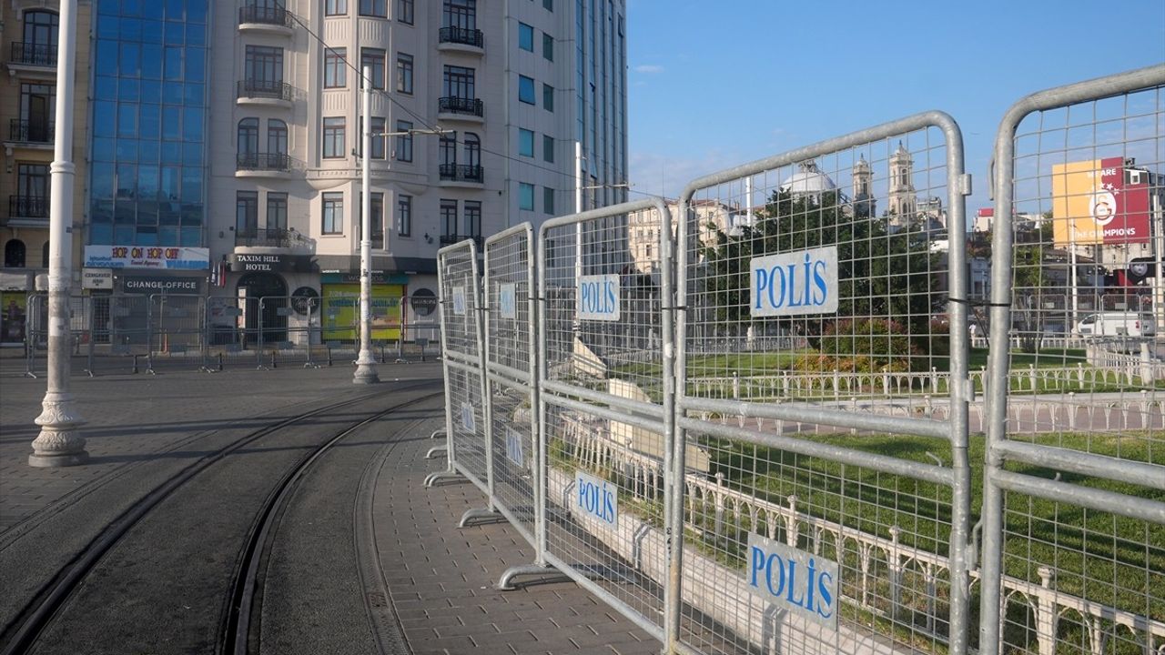 Beyoğlu'nda 1 Gün Süreyle Toplantı ve Gösteri Yürüyüşleri Yasaklandı