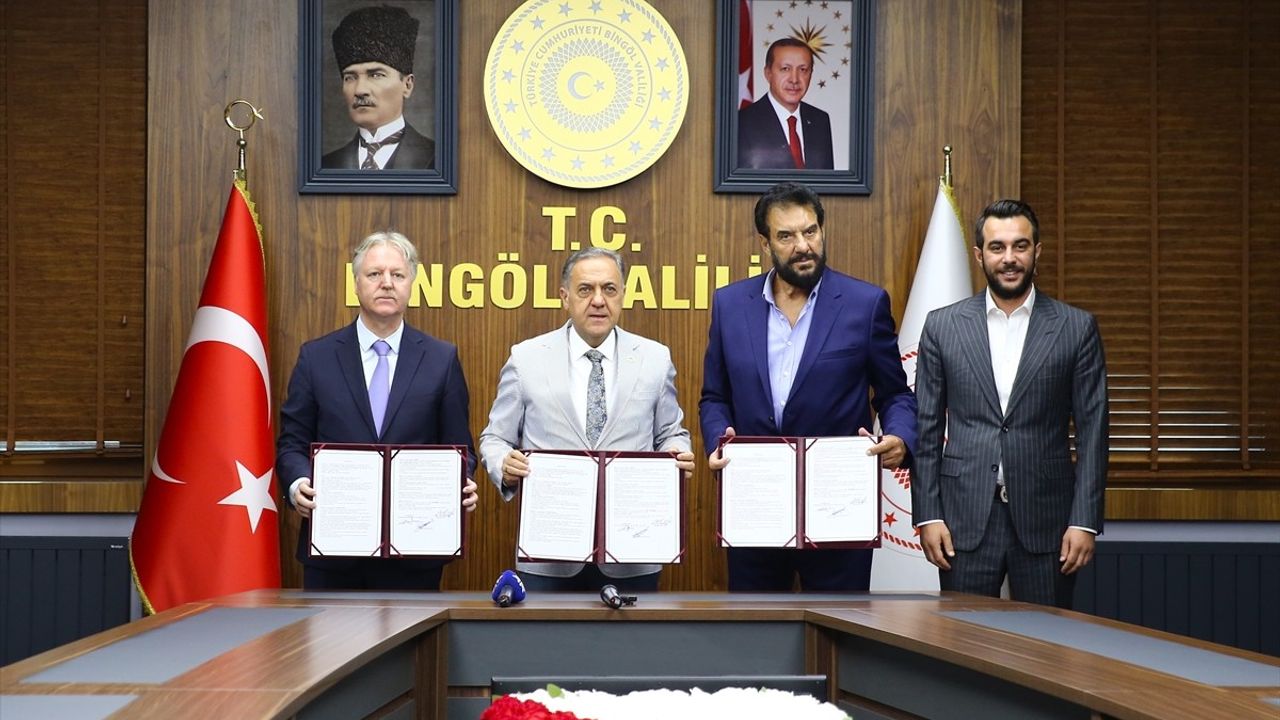 Bingöl'de Hayırsever İş İnsanından 8 Derslikli Okul Projesi