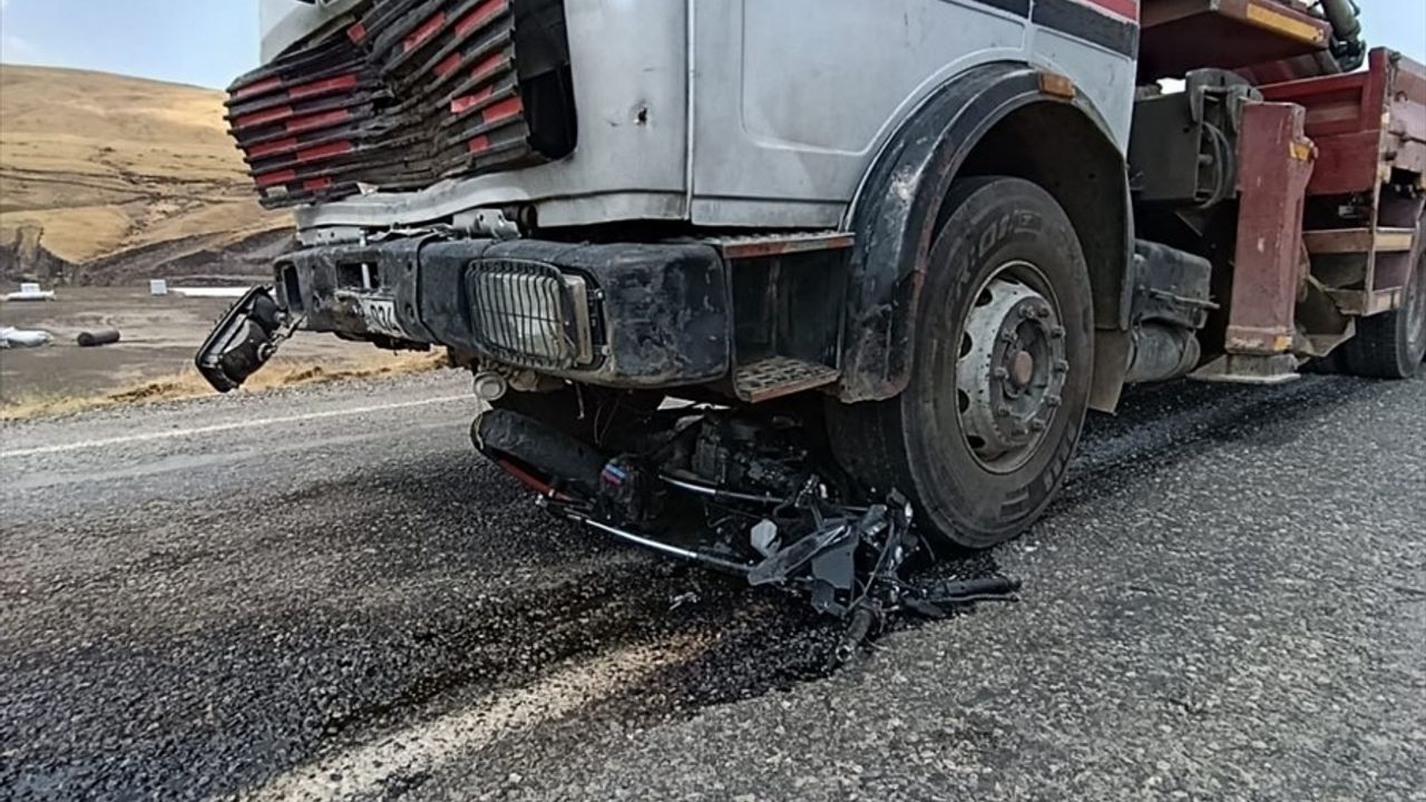 Bitlis'te Düğün Konvoyunda Trajik Kaza