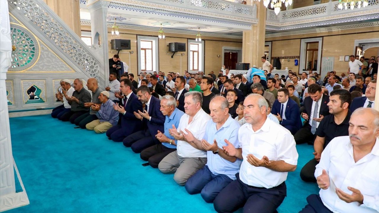 Bitlis'te Mevlit Töreni Düzenlendi