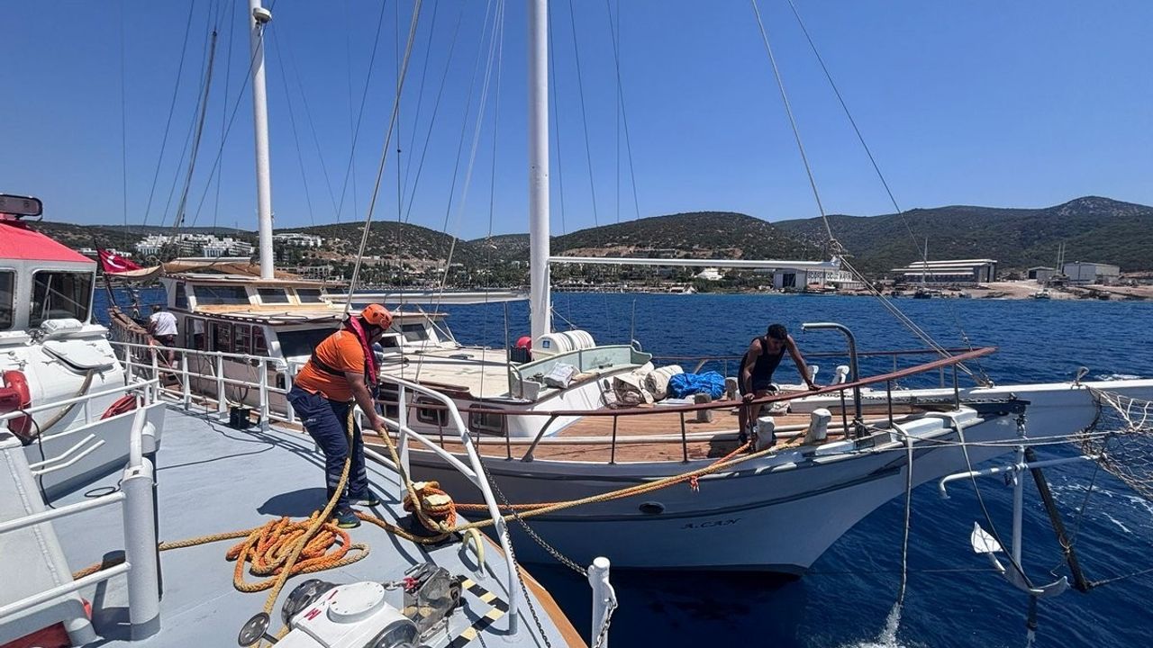 Bodrum Açıklarında Kurtarma Operasyonu: 6 Kişi Kazasız Kurtarıldı