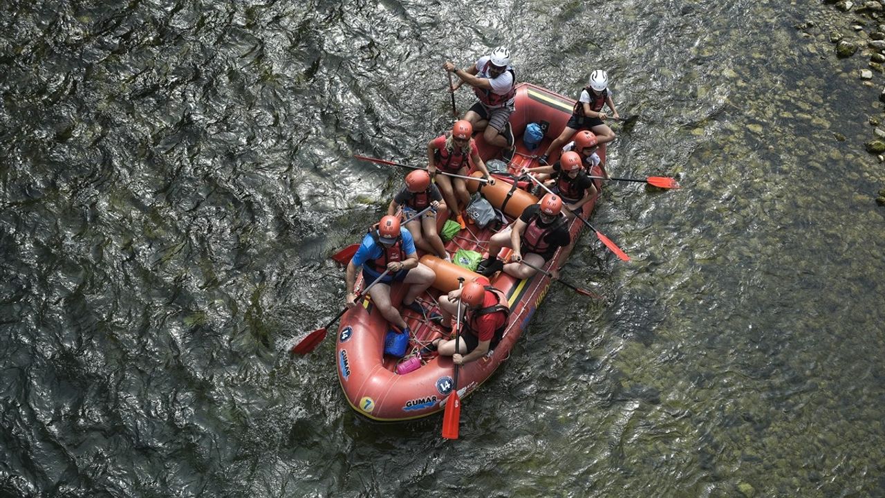 Bosna Hersek'te 51. Una Regata Rafting Festivali Başladı