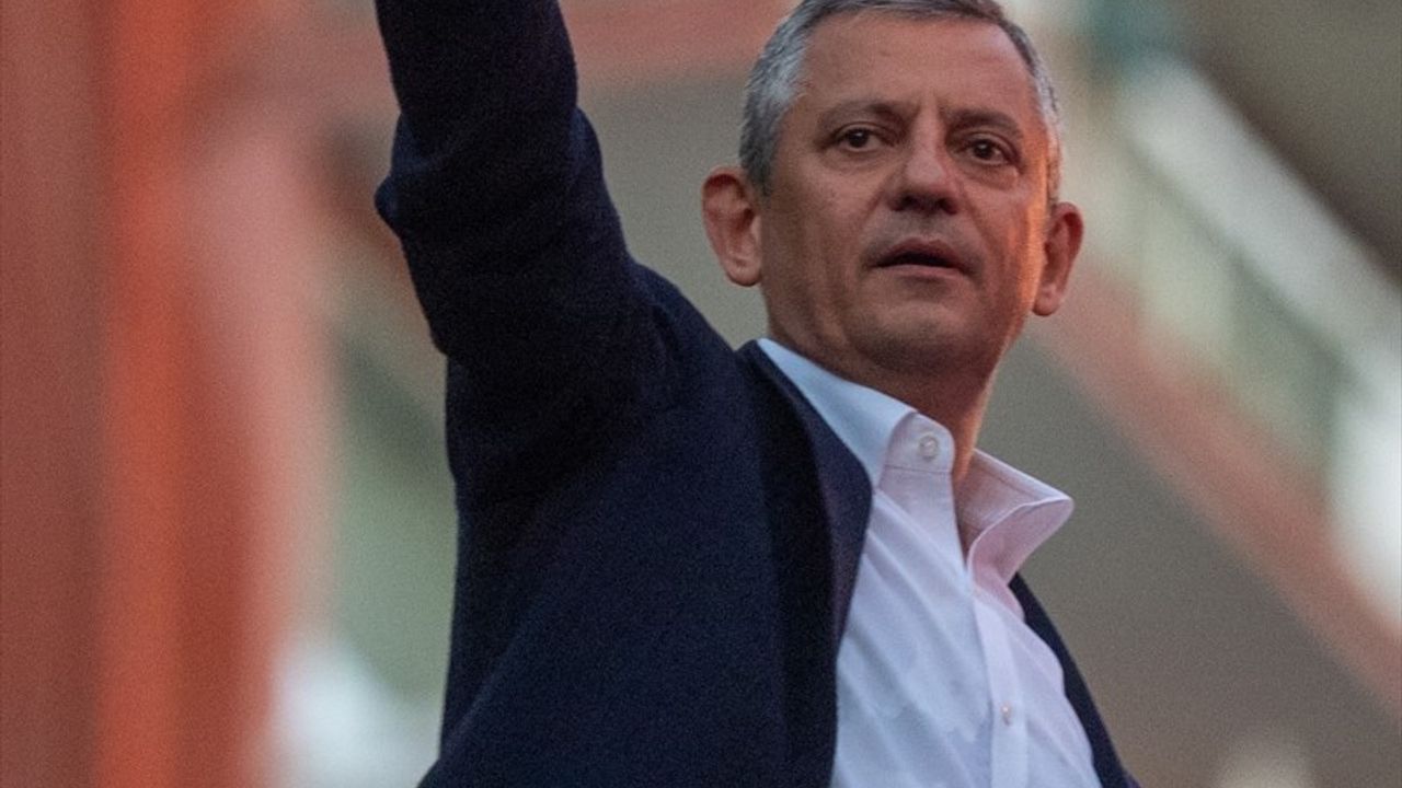 CHP, Cumhurbaşkanlığı Aday Ofisi'ni Açtı