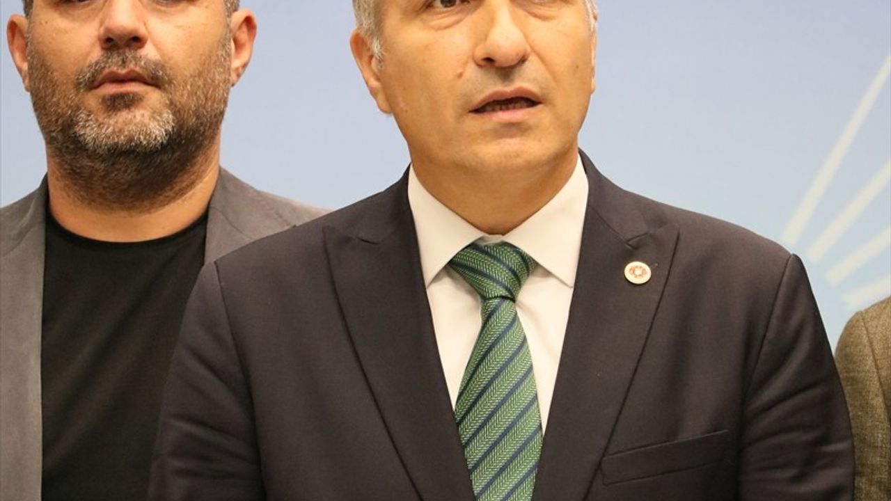 CHP Genel Başkan Yardımcısı Özçağdaş İzmir'deki Yolsuzluk Soruşturmalarını Değerlendirdi