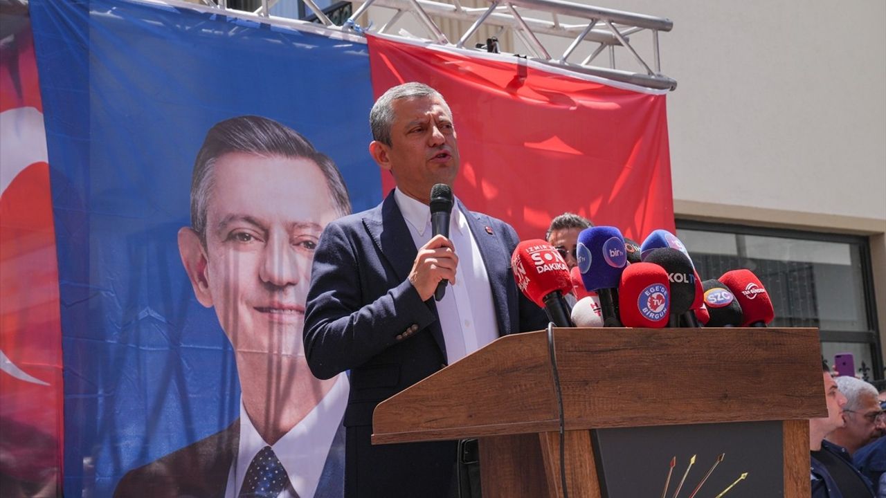 CHP Genel Başkanı Özel Yolsuzluk Soruşturmasını Değerlendirdi