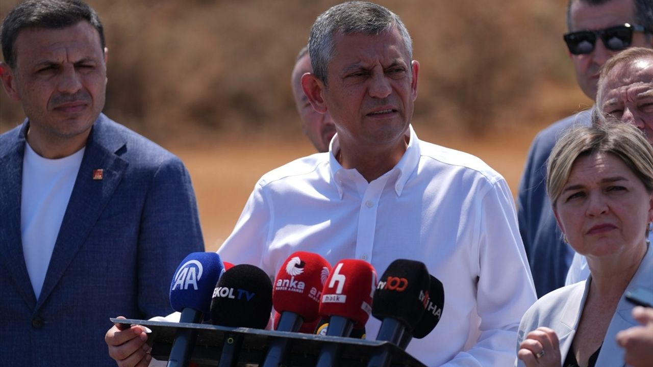 CHP Genel Başkanı Özgür Özel'den Ekrem İmamoğlu'na Ziyaret