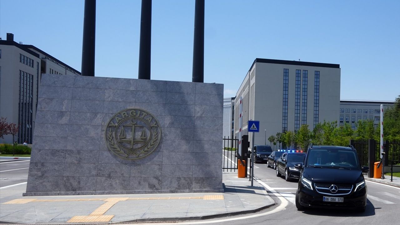 CHP Genel Başkanı Özgür Özel, Yargıtay Cumhuriyet Başsavcısını Ziyaret Etti