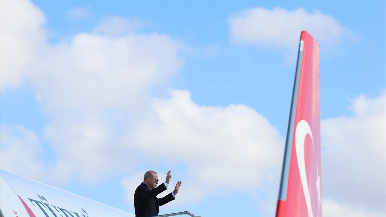 Cumhurbaşkanı Erdoğan, Azerbaycan'da Ekonomik Zirveye Katıldı