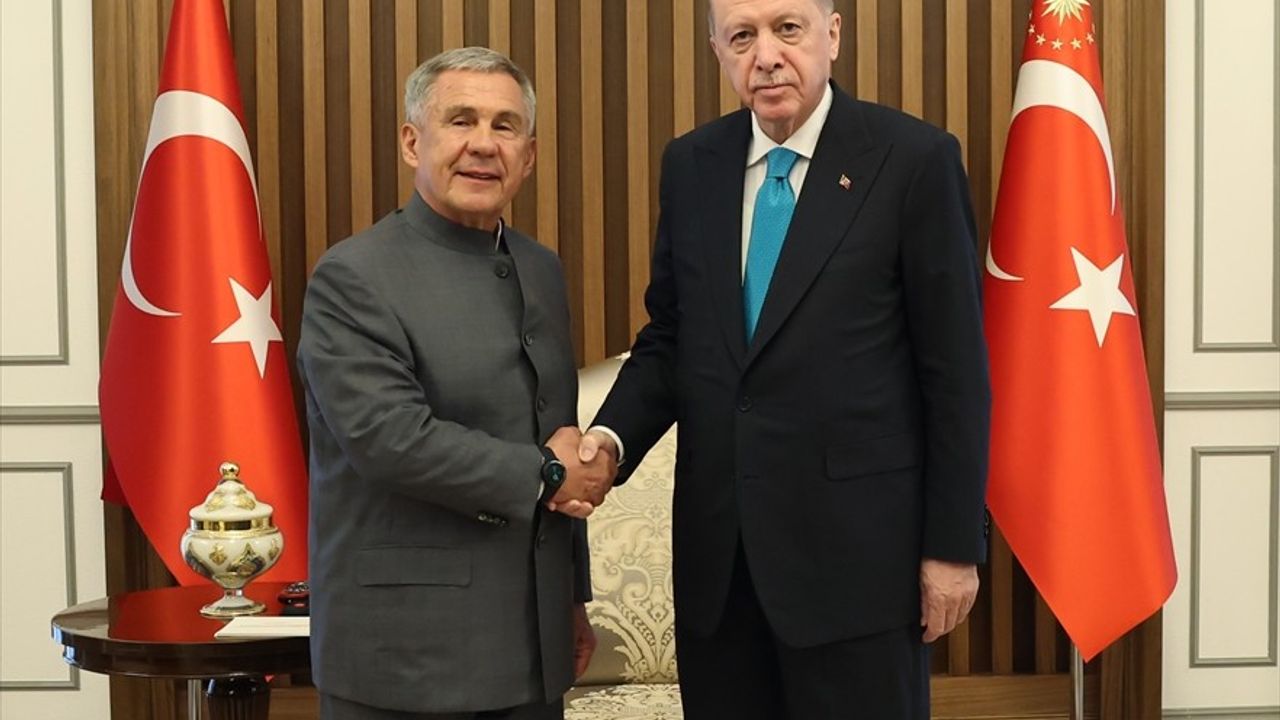 Cumhurbaşkanı Erdoğan Tataristan Reisi Minnihanov'u Kabul Etti