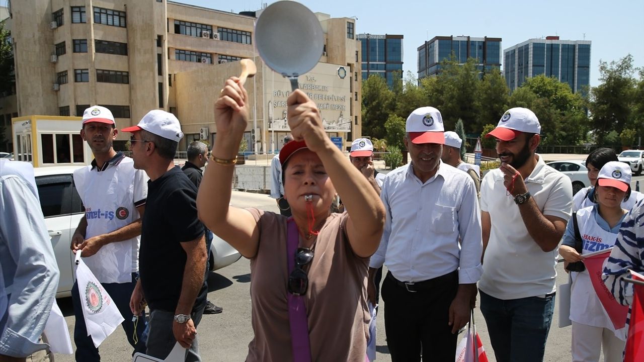 Diyarbakır'da İşten Çıkarma Protestoları Sürüyor