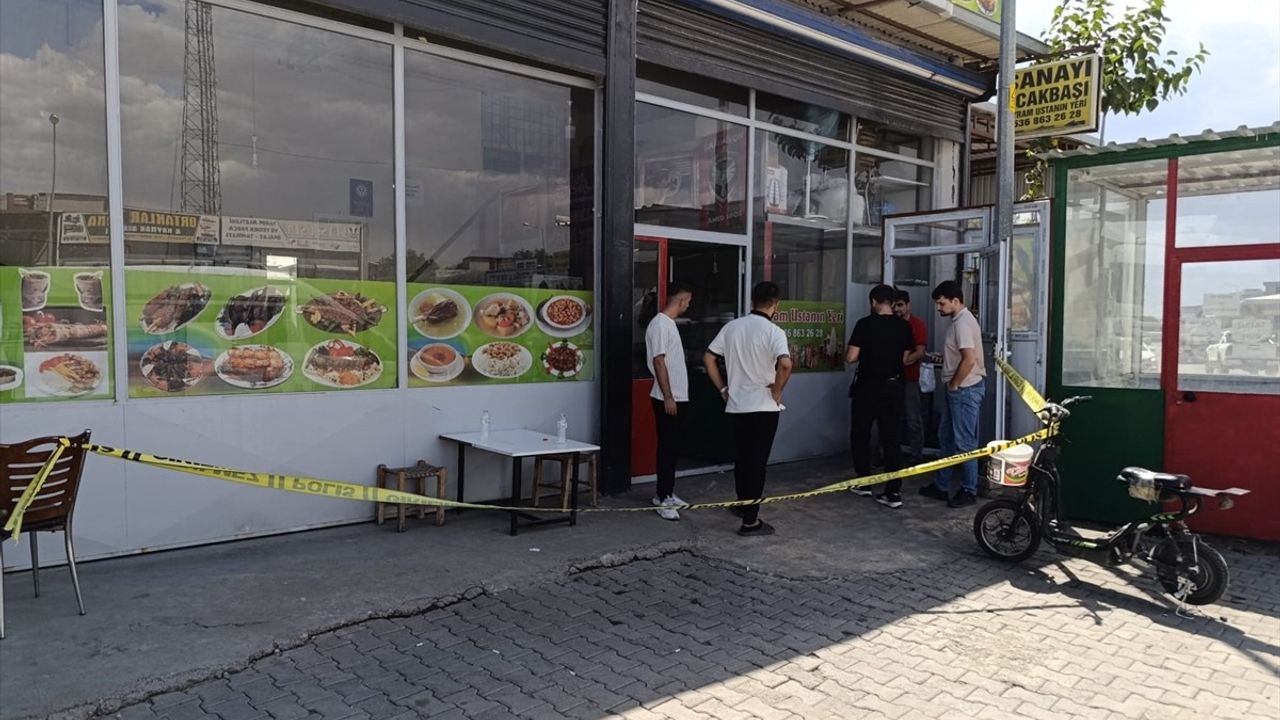 Diyarbakır'da Kardeşler Arasında Silahlı Kavga: İki Yaralı
