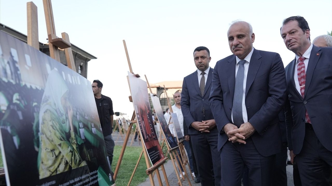 Diyarbakır'da Srebrenitsa Soykırımı Kurbanları Anıldı