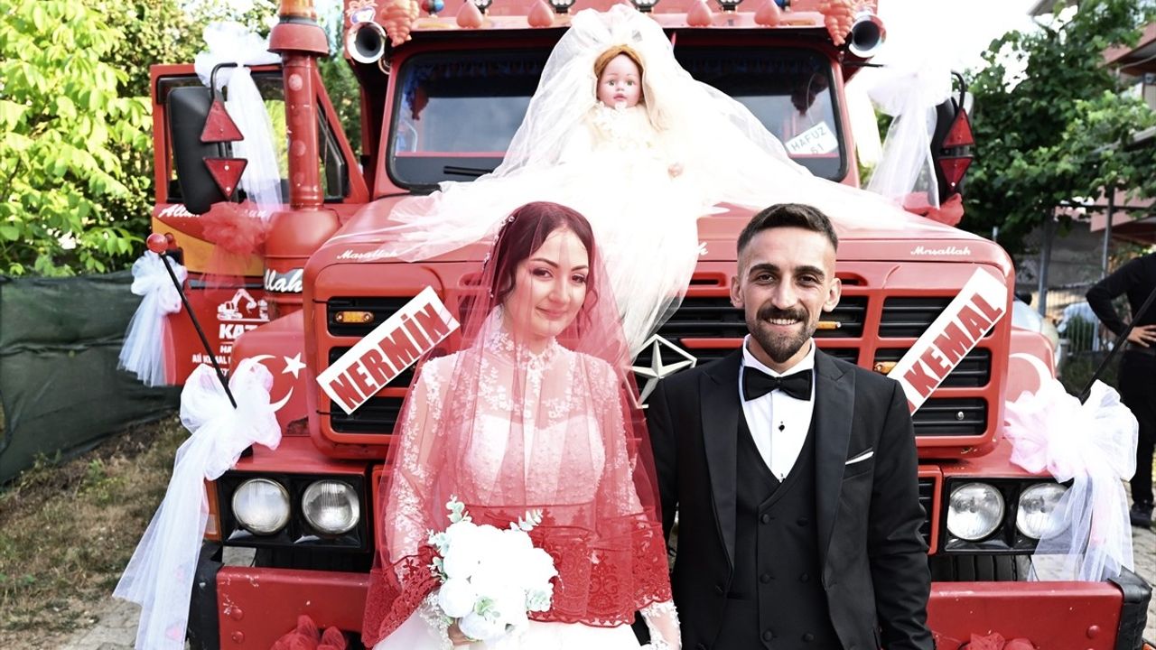 Düzce'de Kamyon Şoförü Gelin Arabası Tasarladı
