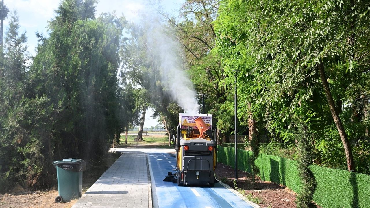 Edirne'nin Millet Bahçesi'nde Lavanta İle Serinleme Dönemi