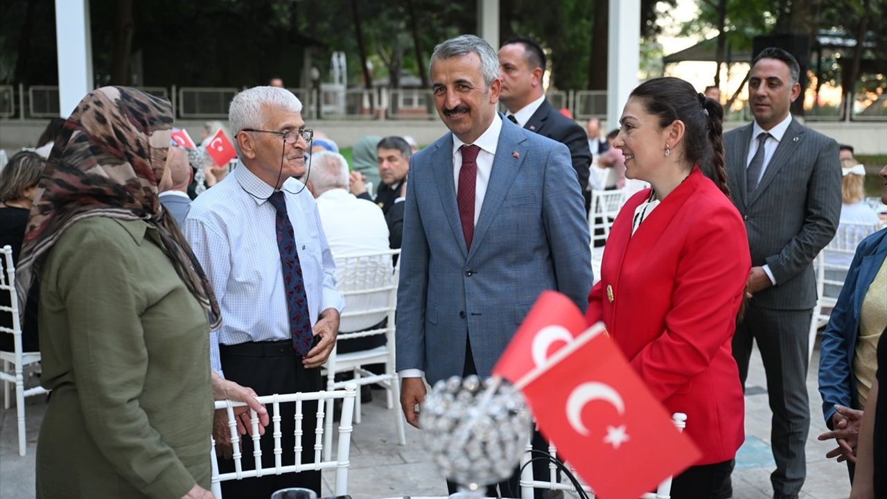 Edirne Valisi Yunus Sezer, Şehit Aileleri ve Gazilerle Bir Araya Geldi