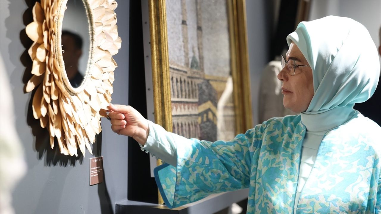 Emine Erdoğan Ümraniye Çevre Şenliği'nde Geri Dönüşüm Etkinliklerine Katıldı