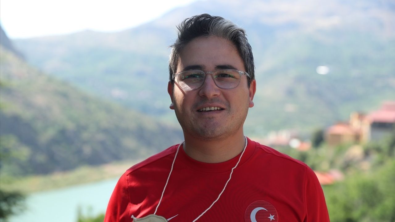 Erzincan'da Nefes Kesici Yarasa Kanat Atlayışı