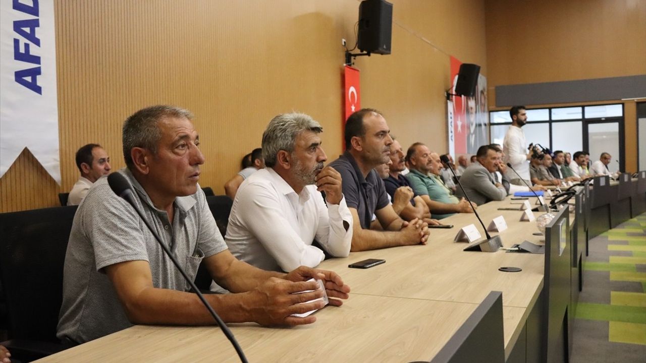 Erzincan Valisi Aydoğdu'dan Muhtarlara Önemli Mesaj
